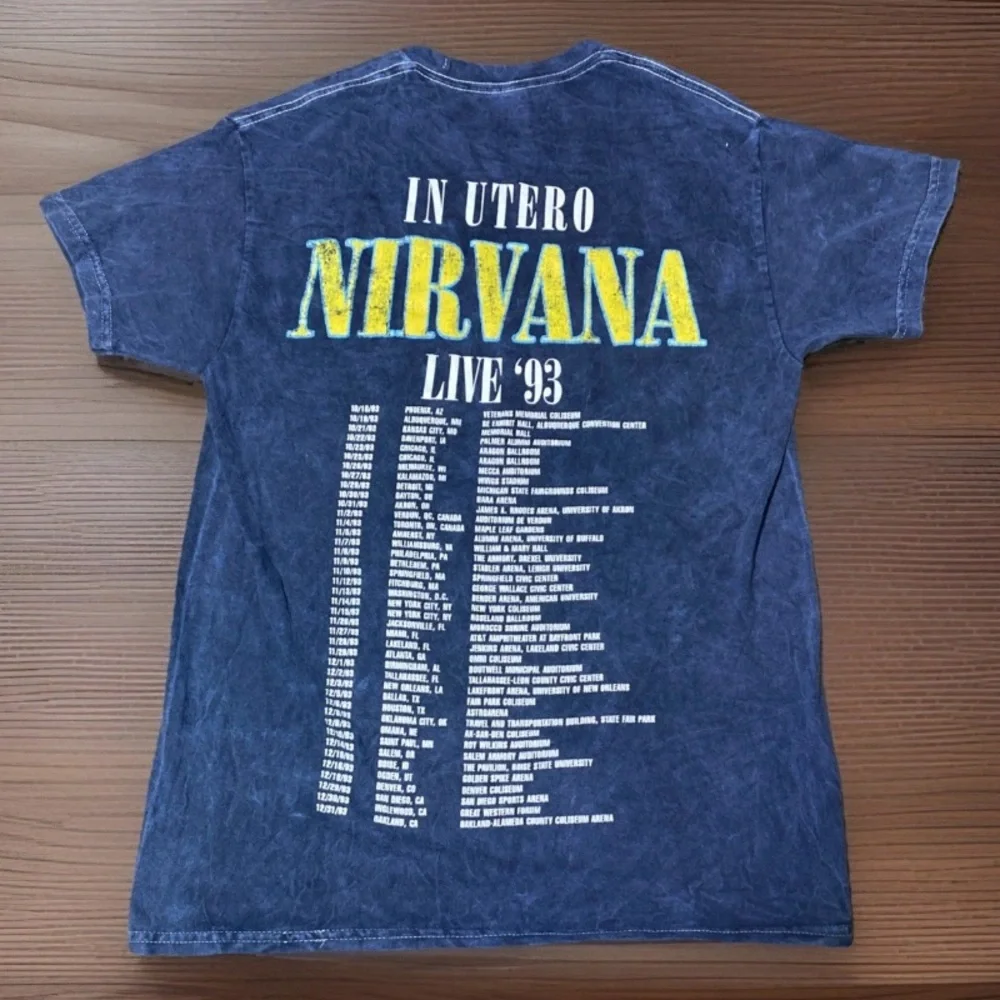 Nirvana In Utero Concert Tour With City List Shirt Sz.M Grunge Punk Modern Retro - Picture 3 of 7